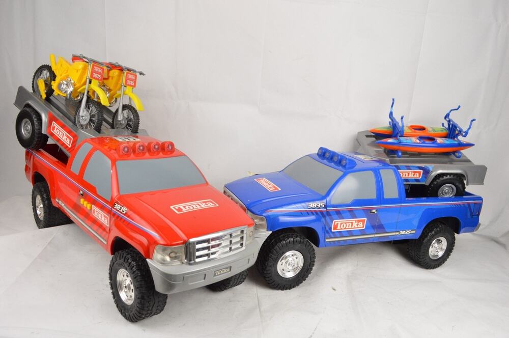 Lot 2 Tonka 23" Pickup Trucks w/ Trailers Motorcycles Kayaks 2002 Set 3835